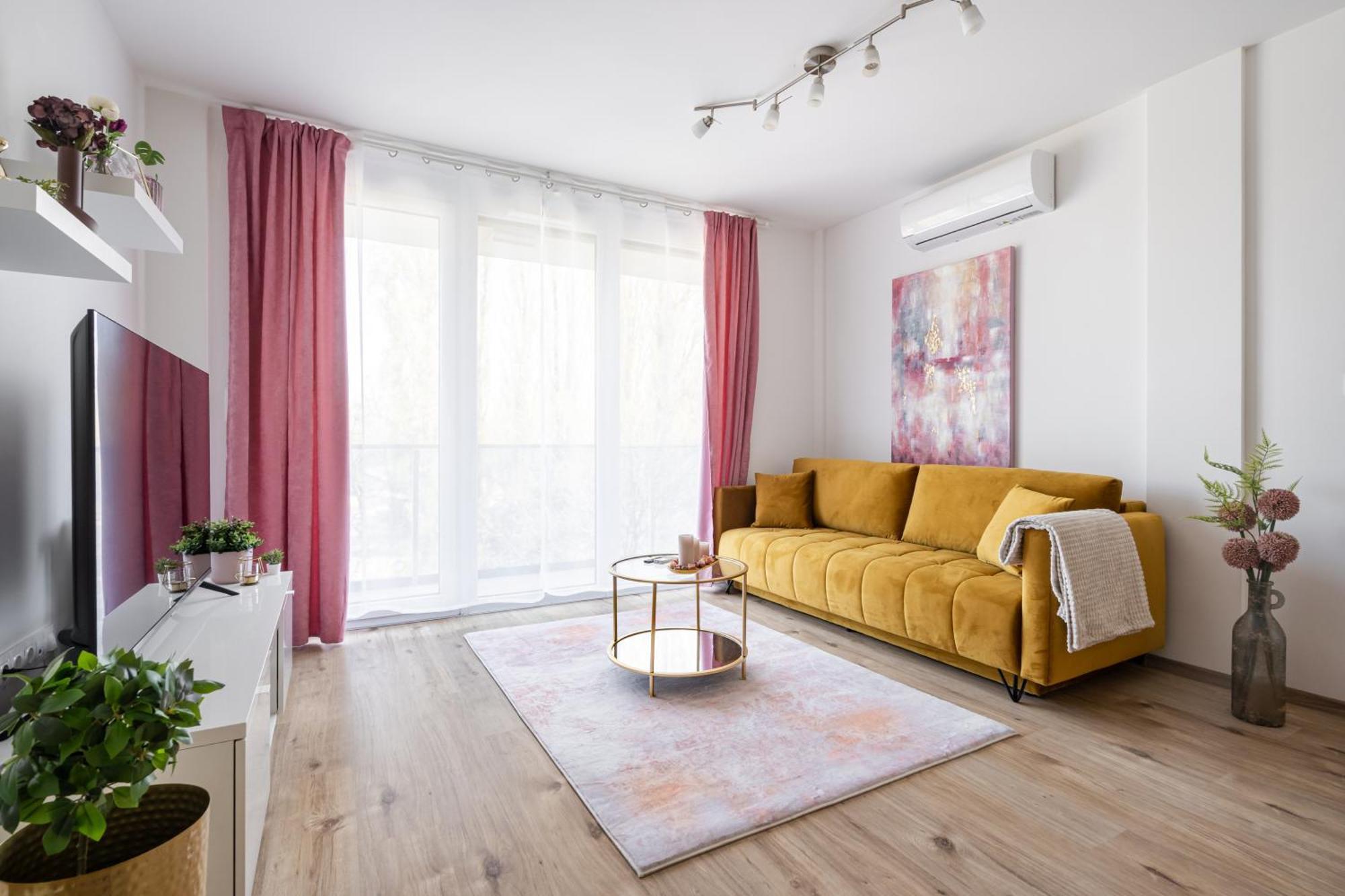 All You Need In Bp - Garage, Terraces, Aircon Budapest Bagian luar foto
